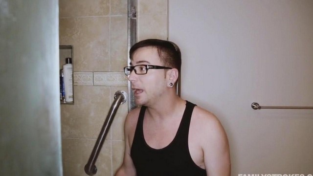 Порно видео #2609: блонды, домашний секс, сестра, жесткий секс, в ванной, в комнате
